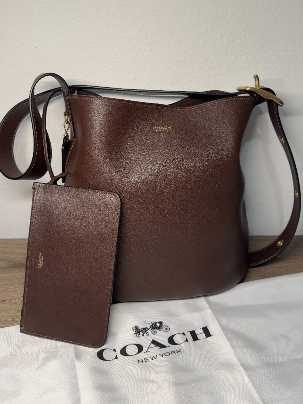 Coach Bleecker Bucket Bag in Maple Leather 2025